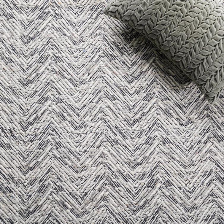 Coates Kilim Hand Woven Wool Chevron Rug