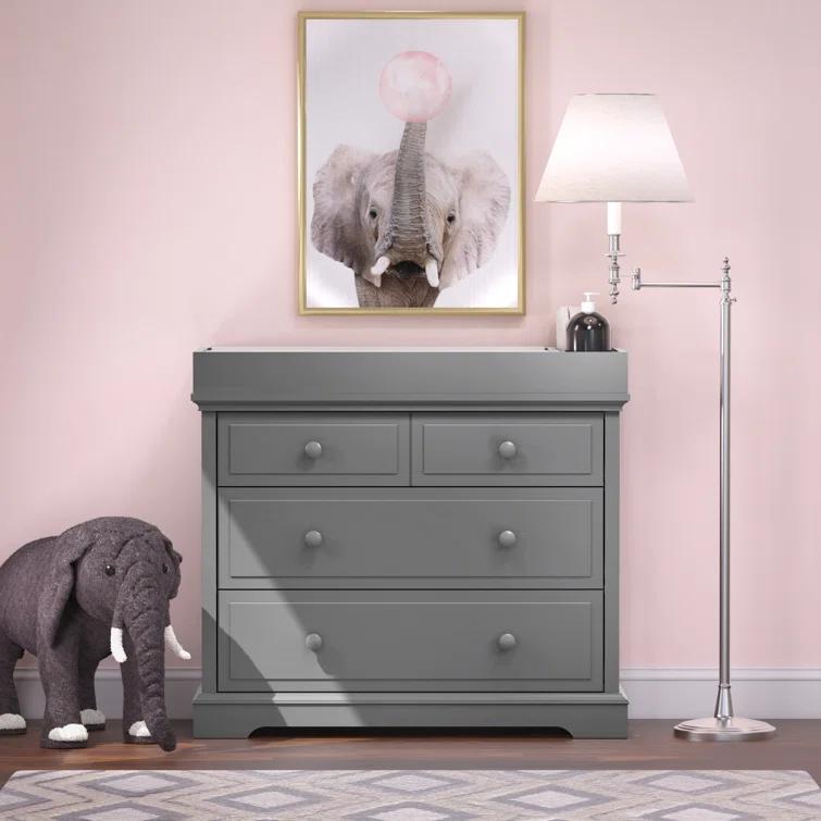 Universal Select 3 Drawer Dresser