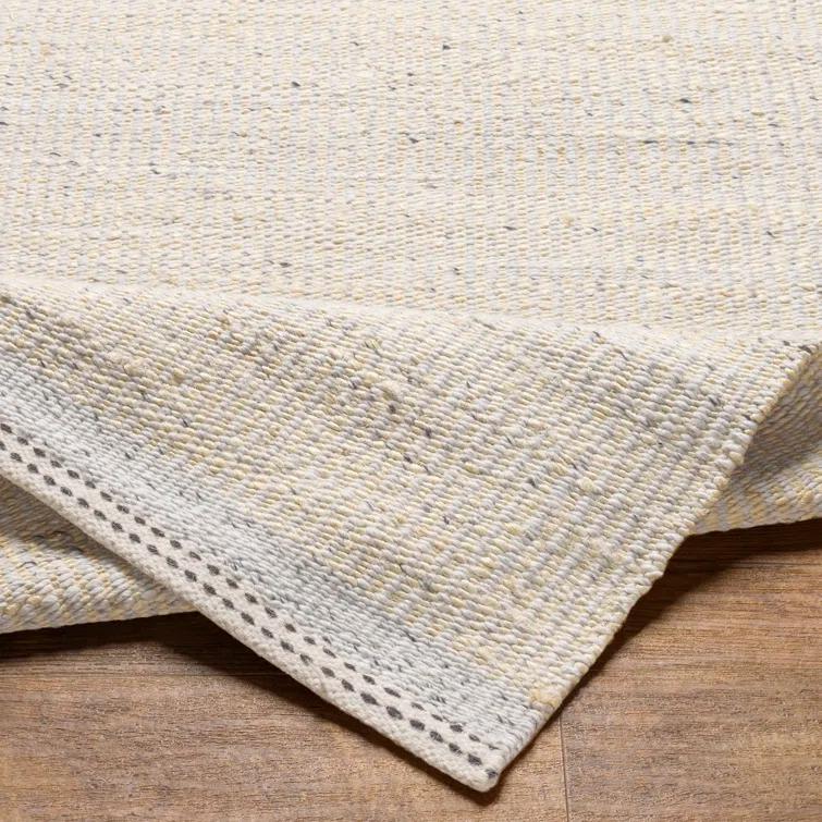 Lessie Rug