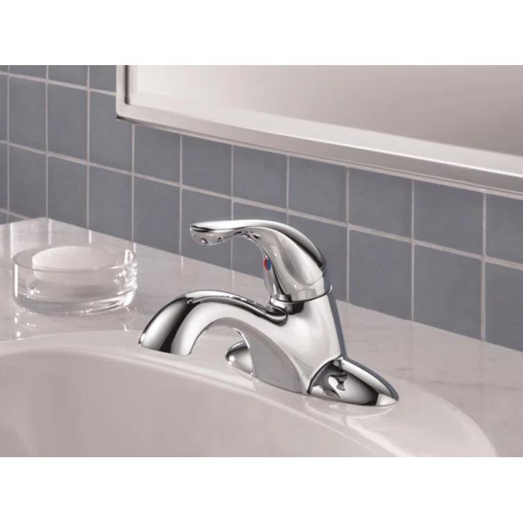 Delta 500-DST Classic Centerset Bathroom Faucet with DIAMOND™ Seal Technology