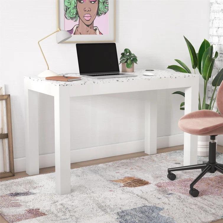 Astor Desk with Wireless Charger