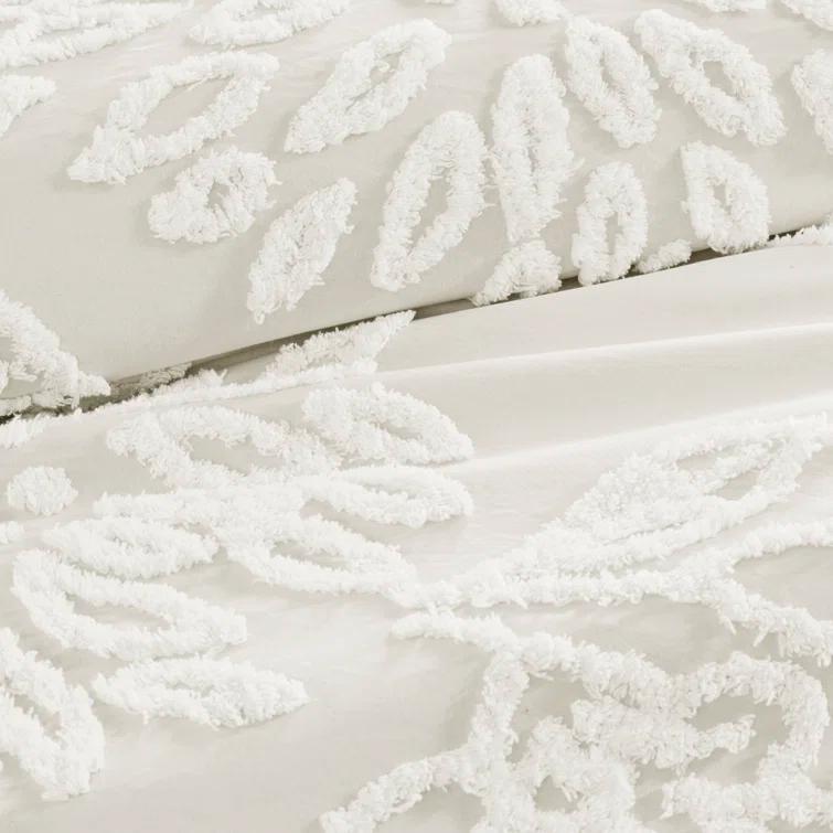 Kelly Clarkson Home Gwyneth 3 Piece Tufted Cotton Chenille Floral Duvet Cover Set