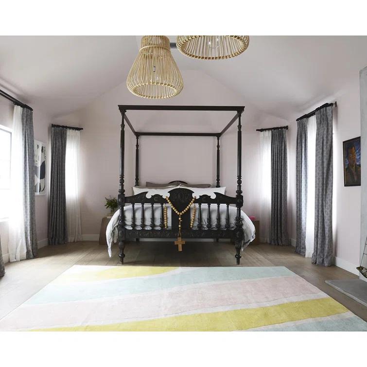 Hand Tufted Wool Abstract Indoor Rug