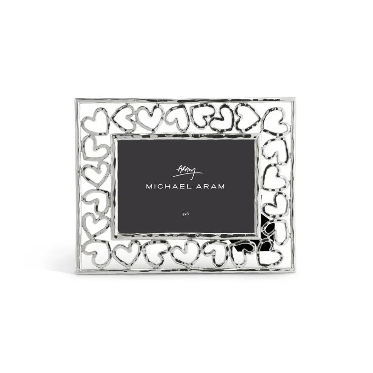 Silver 4x6 Heart Design Tabletop Photo Frame