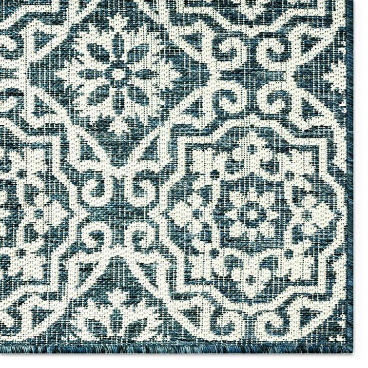 NICOLE MILLER NEW YORK Patio Country Danica Geometric Indoor/Outdoor Area Rug, Blue/White