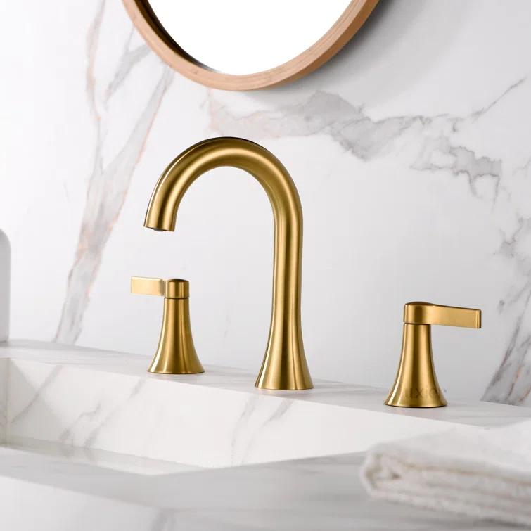 Widespread Bathroom Faucet with Drain Assembly