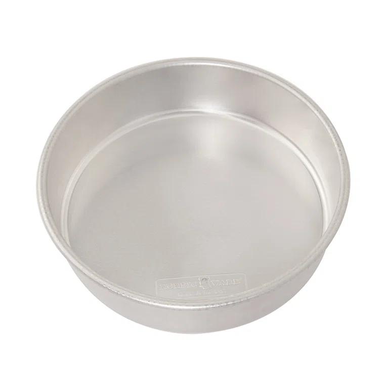 Nordic Ware Nordic Ware Natural Commercial 9 Inch Round Layer Cake Pan