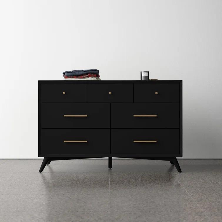 Williams 7-Drawer Dresser