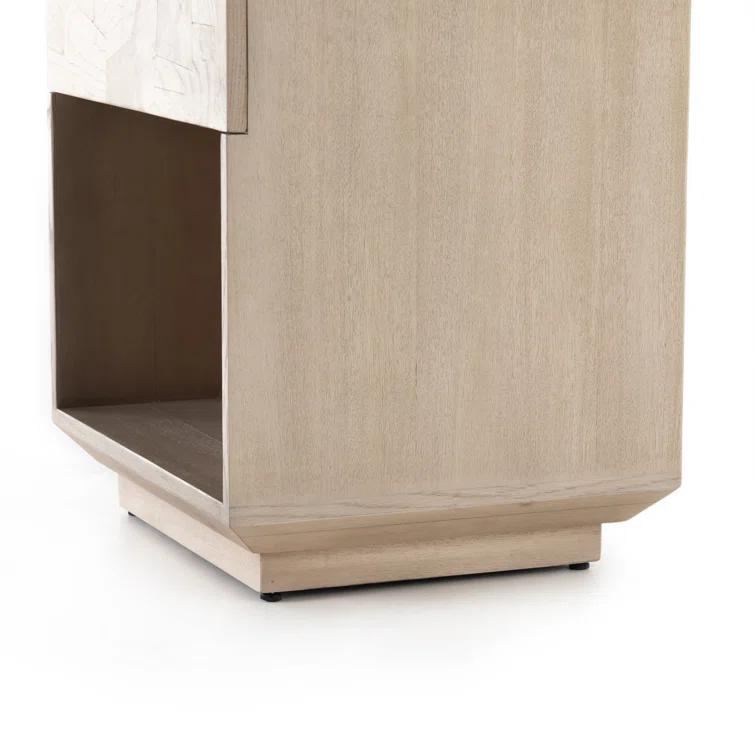 Moneo Nightstand