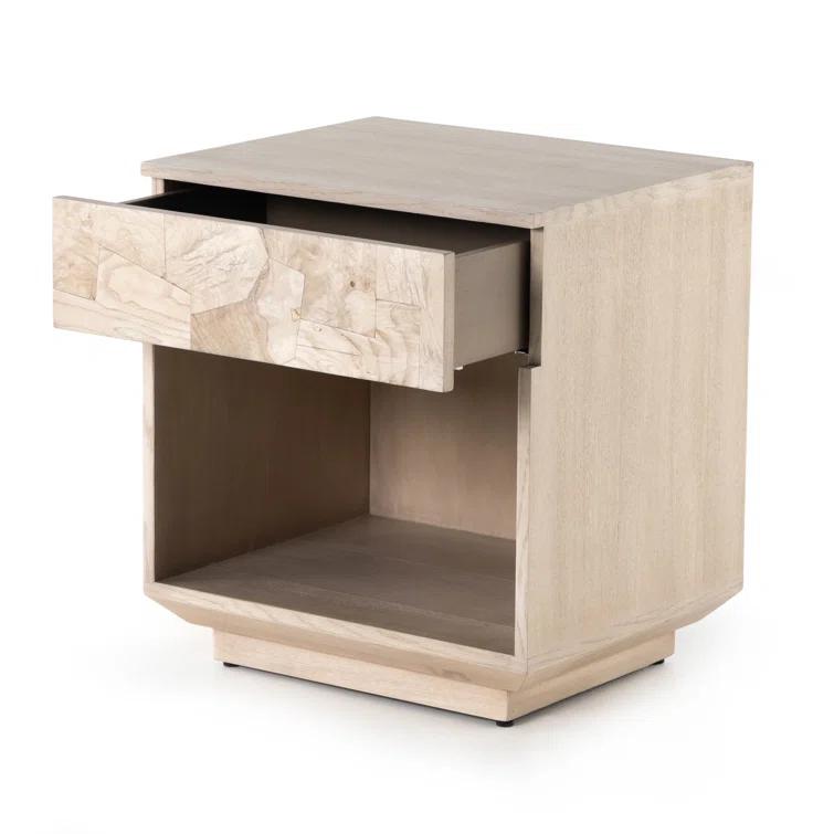 Moneo Nightstand