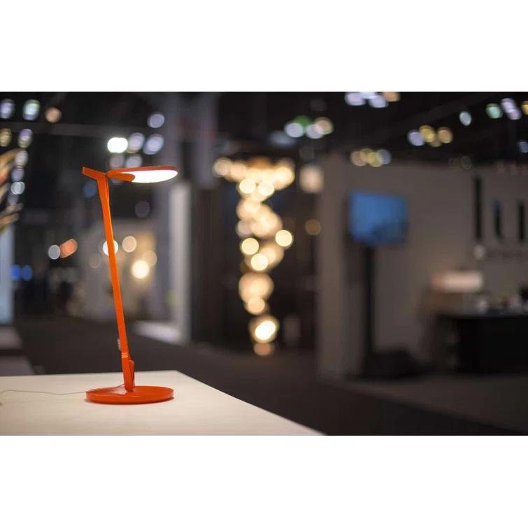 Splitty Metal USB Desk Lamp