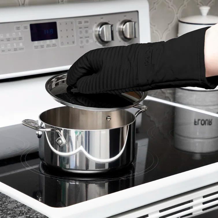 All-Clad Oven Mitt
