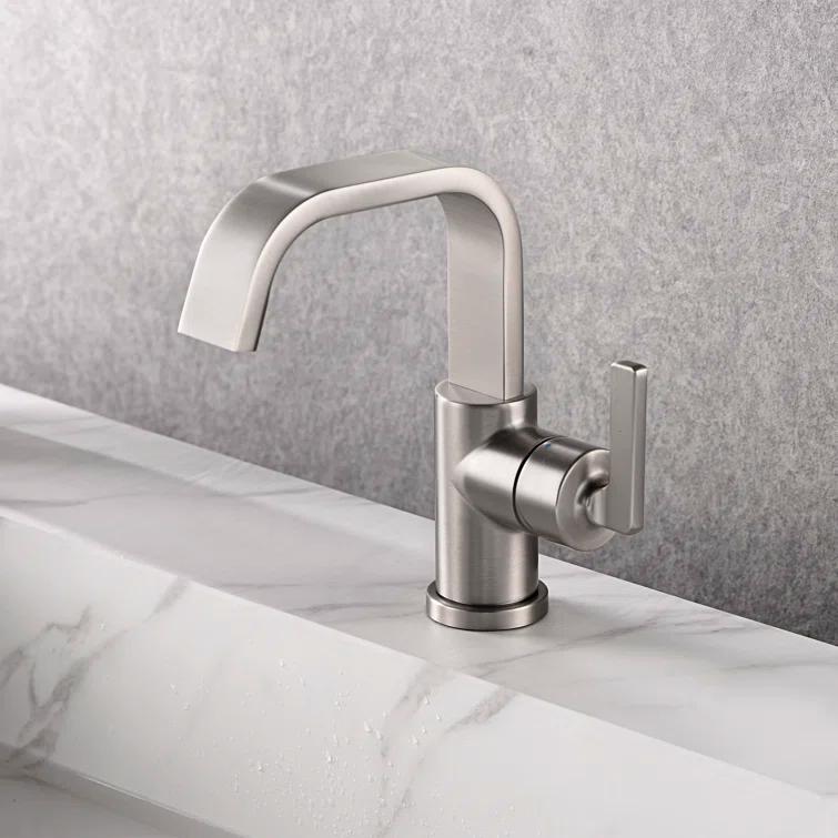Single Hole Bathroom Faucet with Drain Assembly