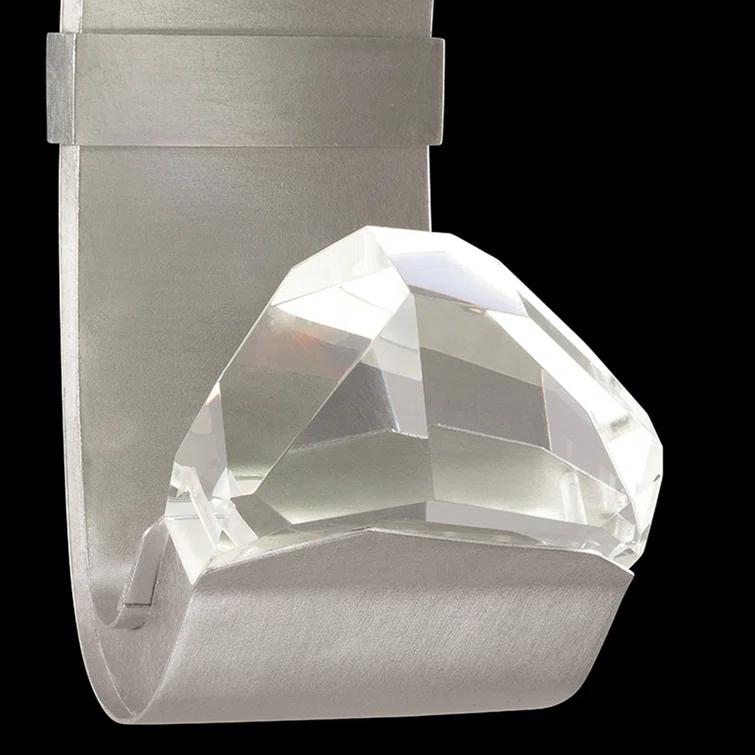 Strata LED Wallchiere