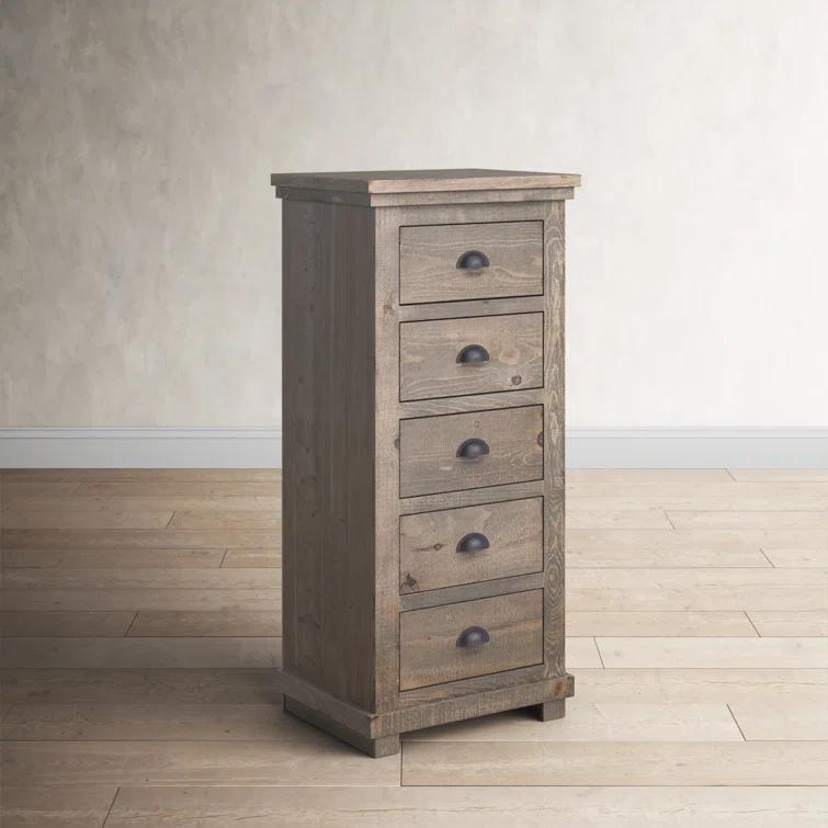 Wolferstorn 5 - Drawer Dresser