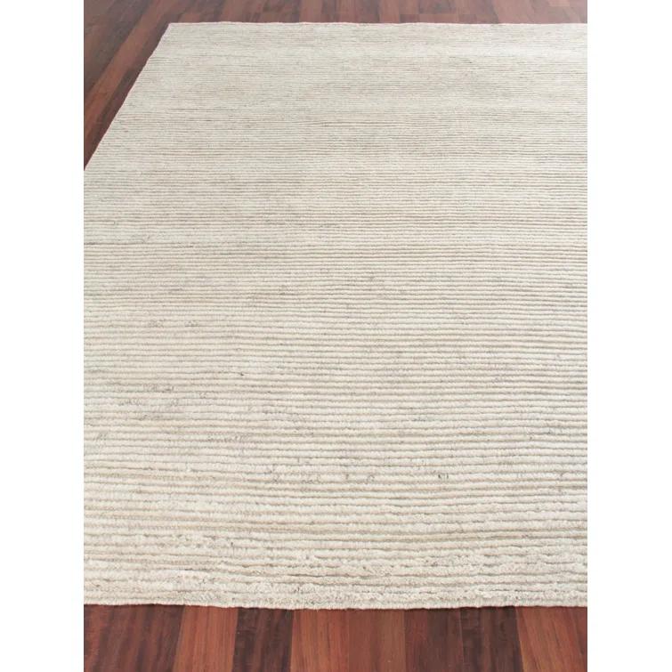 Kaza Hand-Knotted Wool Light Silver/Ivory Area Rug