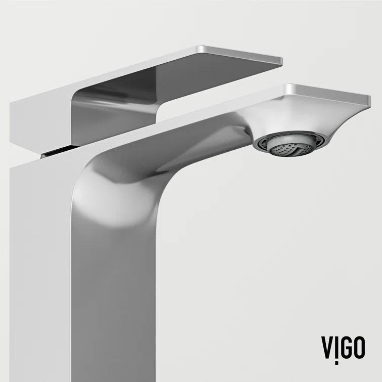 Single Hole Single Handle Bathroom Faucet with Deck Plate