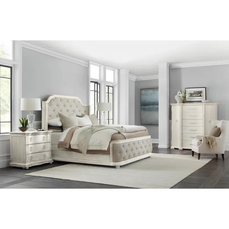 Hooker Furniture Traditions 64'' W 6 - Drawer Dresser