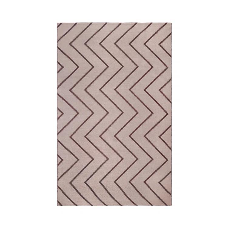 Kent Modern Chevron Zig-Zag Indoor/ Outdoor Area Rug By Haus & Home Beige
