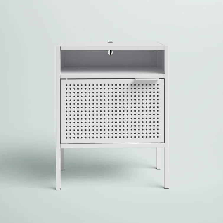 Zander 19'' W Metal Nightstand