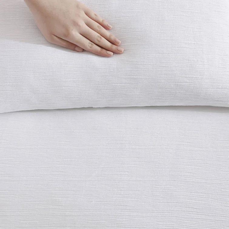 Vera Wang Vera Wang Solid Textured Pleats White Duvet Cover Set