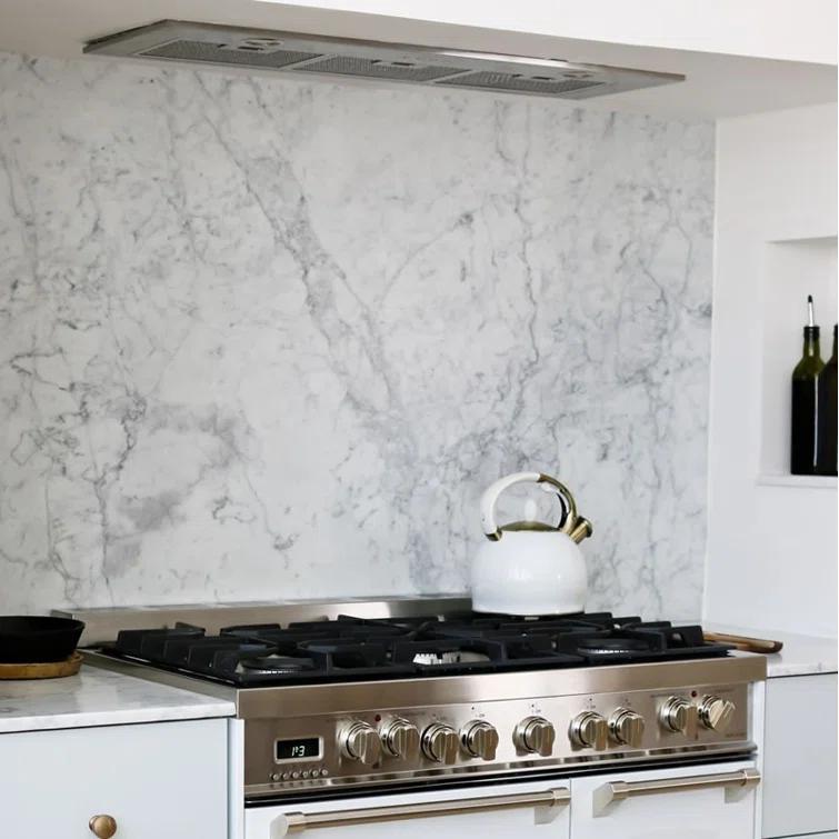 Verona Verona 36" Designer 600 CFM Convertible Insert Range Hood in Silver