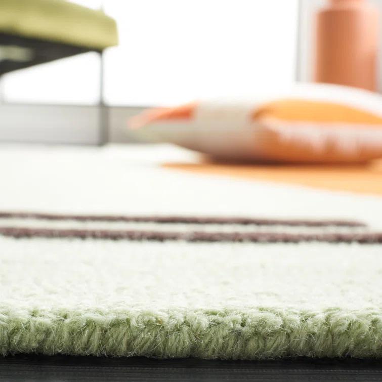 Rodeo Drive RD860 Hand Tufted Area Rug - Green/Rust - 8'x10' - Safavieh.