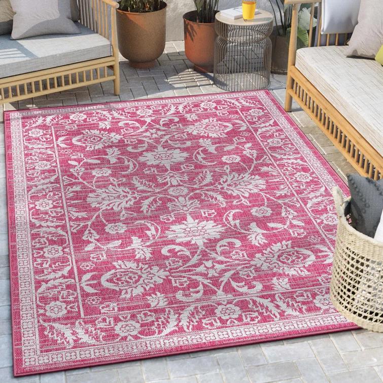 Lia Delphi Persian Oriental Fuchsia Indoor/Outdoor Area Rug