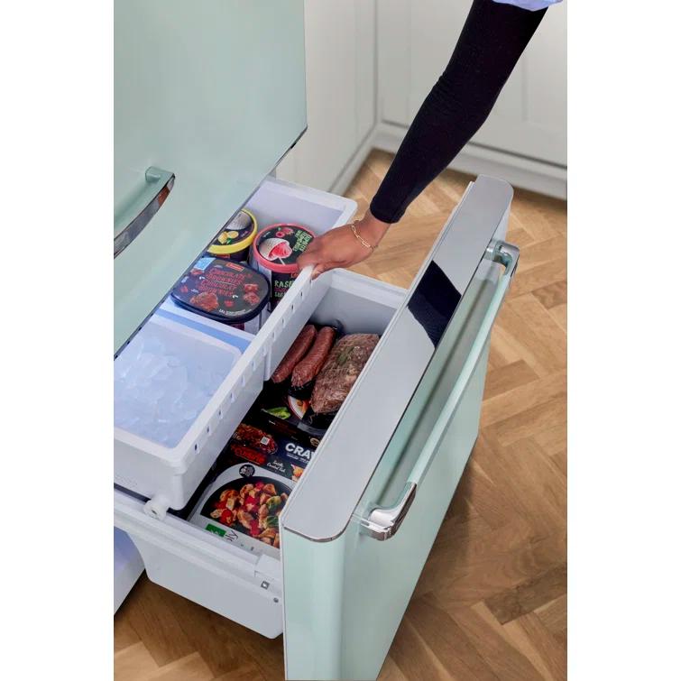 Unique Appliances Classic Retro 30" Frost-Free 17.7 cu. ft. Energy Star Certified Bottom Freezer Refrigerator UGP-510L LG AC