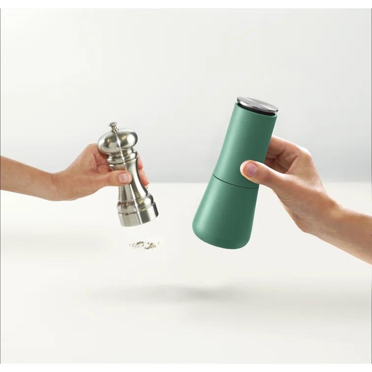 Joseph Joseph Milltop Non-Spill Salt and Pepper Mill Set