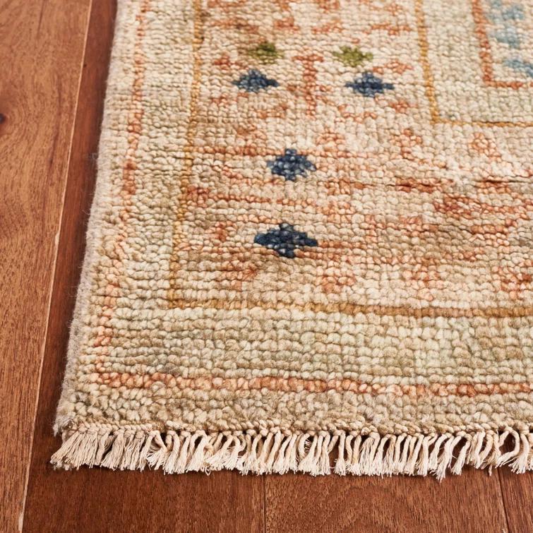 Safavieh Oriental Hand Knotted Wool Oriental Rug