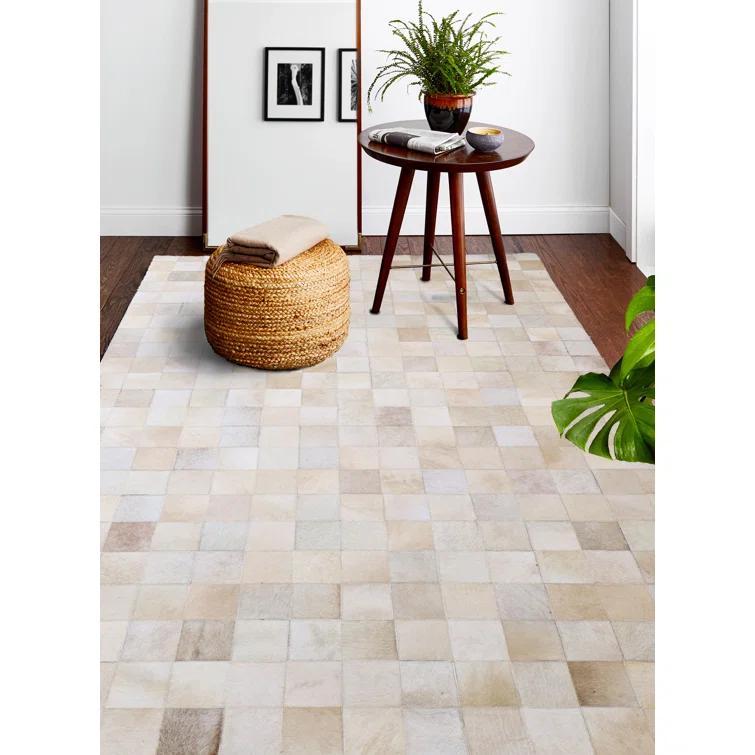Bashian H112-CA-8X10-H44 8 x 10 ft. Santa Fe Contemporary Leather Hand Stitched Area Rug, Camel