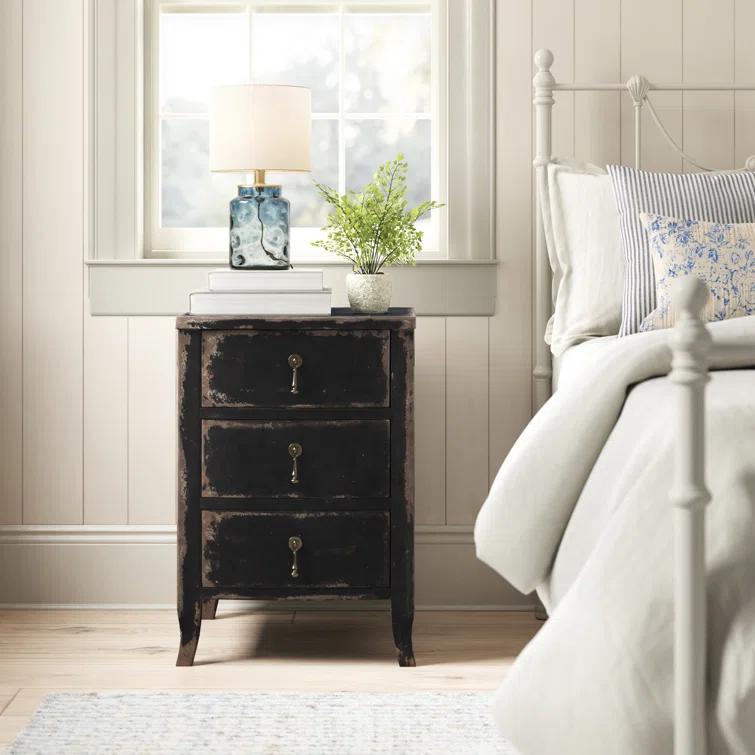 Blandy Nightstand (20")