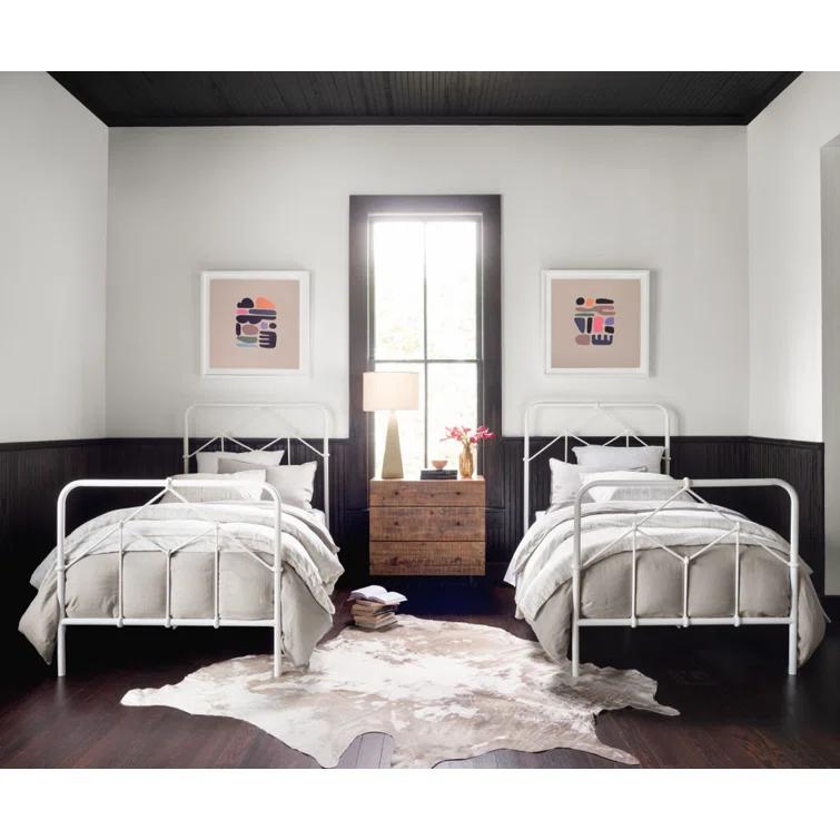 Handmade Rectangular Dark Brown Cowhide 5' x 7' Area Rug