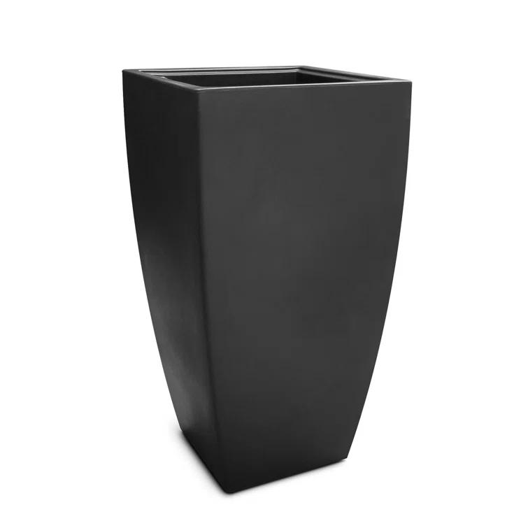 Mayne Inc. Vernamae  Resin Pot Planter With Water Reservoir