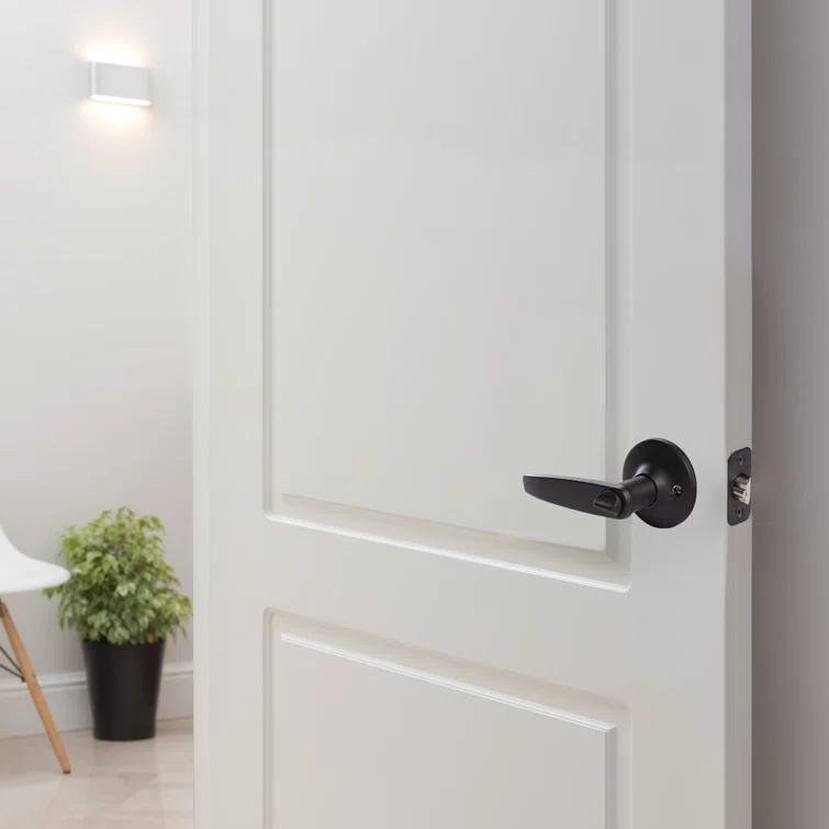 Delavan Keyed Entry Door Lever