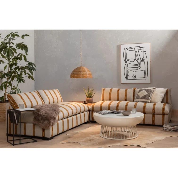 McFadden Cowhide Rug - Natural / 5' x 7'