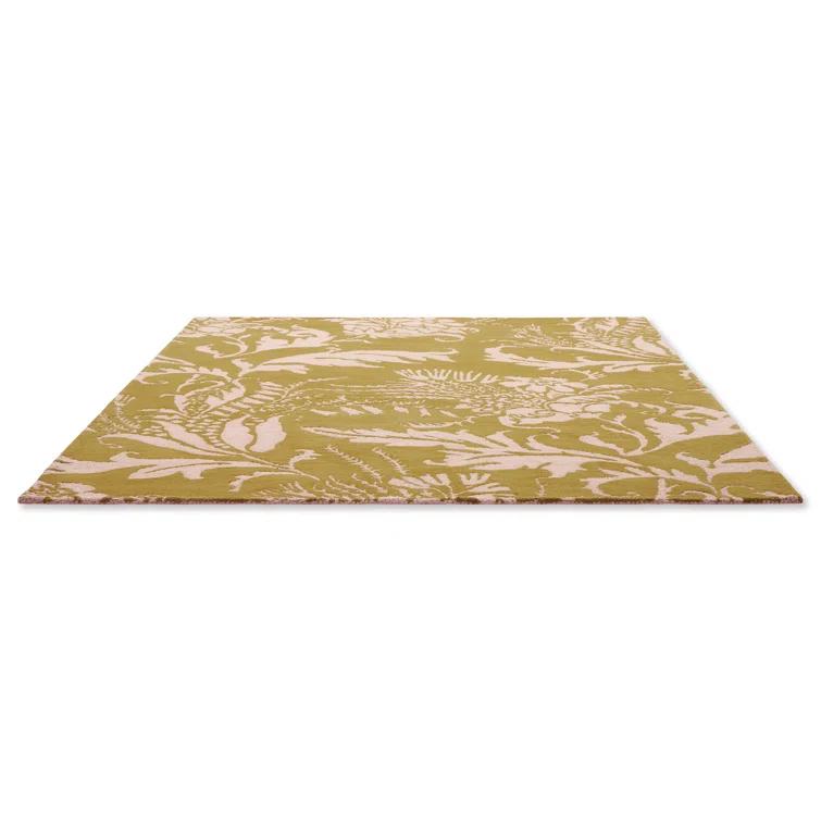 Handmade Yellow and Ivory Floral Wool Area Rug, 8'2" x 11'6"