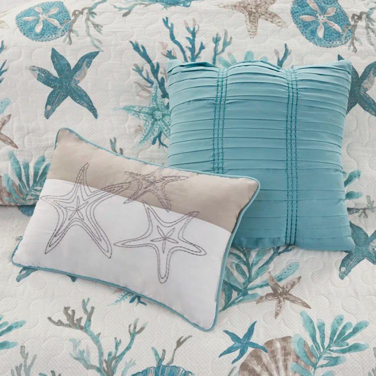 Madison Park Pebble Beach Cotton Sateen 210 TC Reversible 6 Piece Quilt Set with Throw Pillows