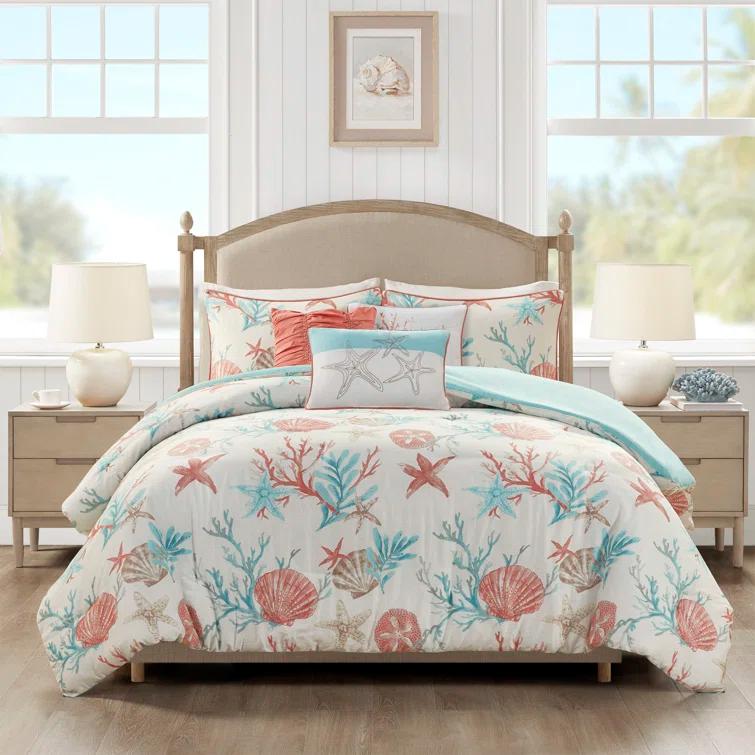 Pebble Beach Cotton Sateen 210 TC Reversible 6 Piece Quilt Set with Throw Pillows
