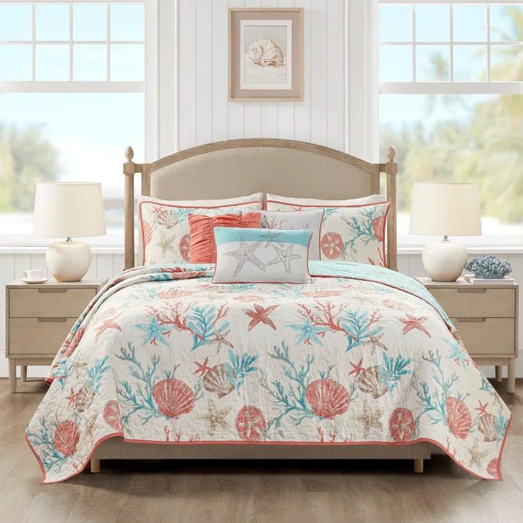 Pebble Beach Cotton Sateen 210 TC Reversible 6 Piece Quilt Set with Throw Pillows
