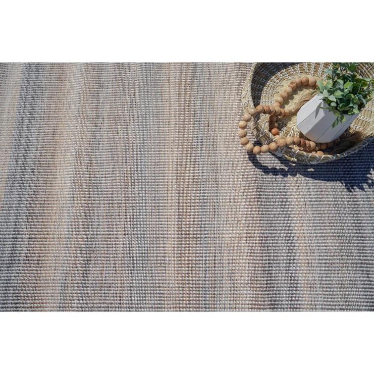 Rectangle Lenzi Handmade Flatweave Recycled P.E.T. Area Rug in Gray/Ivory