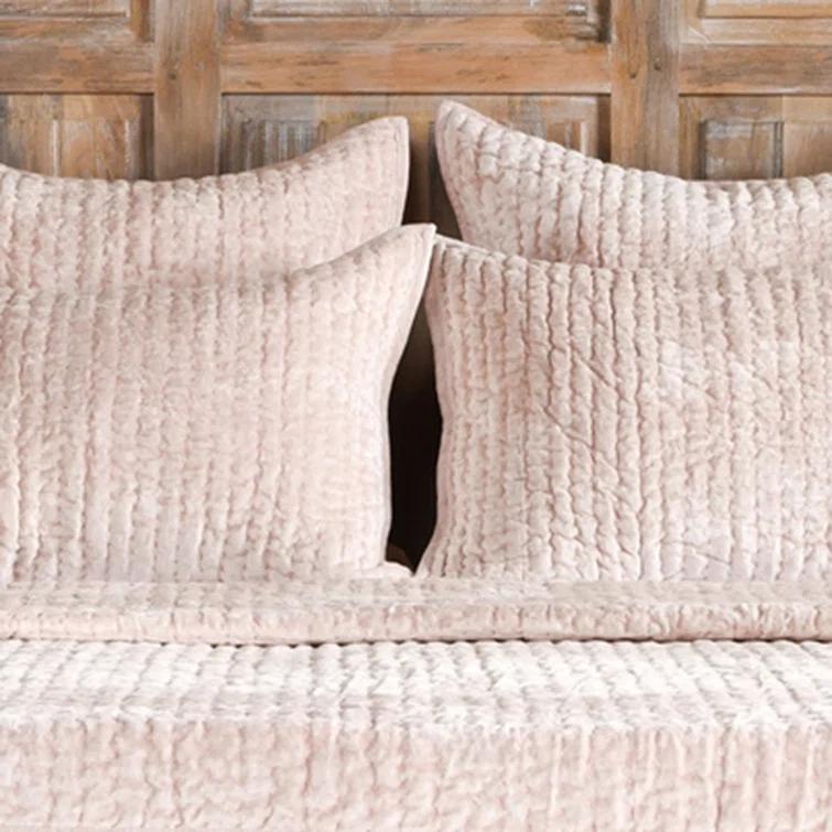 Classic Home Dimitry 100% Rayon Velvet Bliss Pink Queen Quilt by Kosas Home