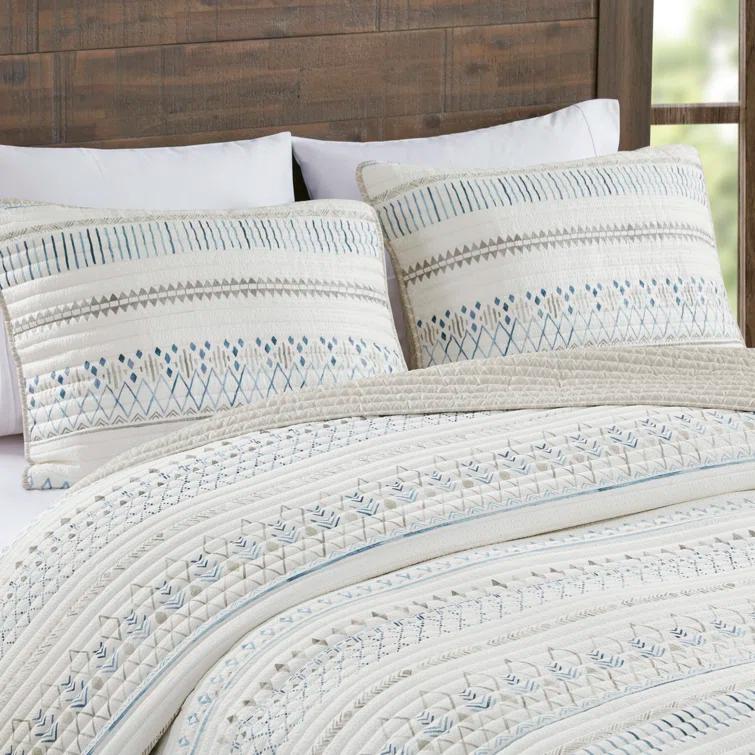 Madison Park Fraser 3 Piece Printed Seersucker Quilt Set