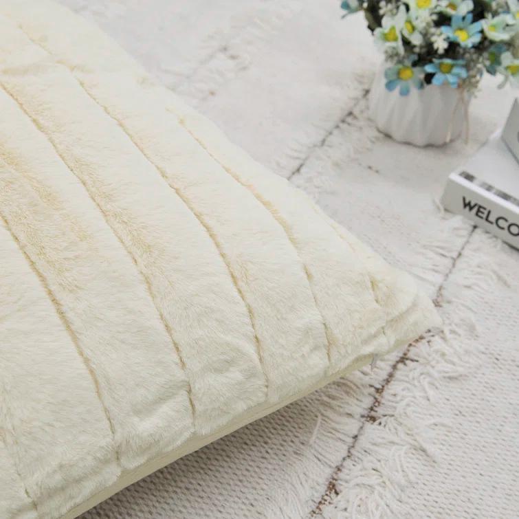 Home Soft Things Luxury Rabbit Faux Fur Throw Blanket