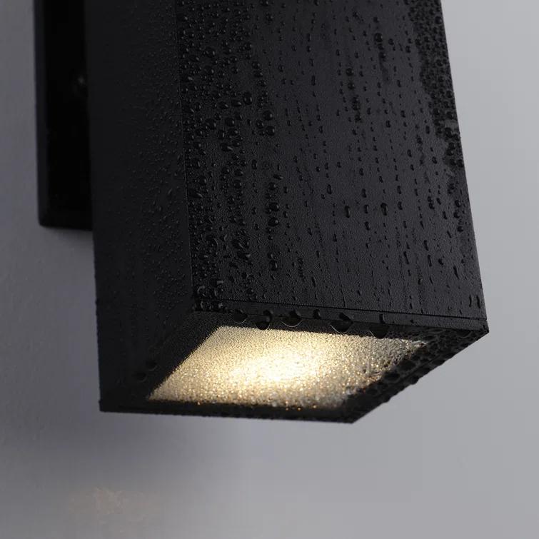 Alvisa Outdoor Wall Light in 2 Lights with Aluminum