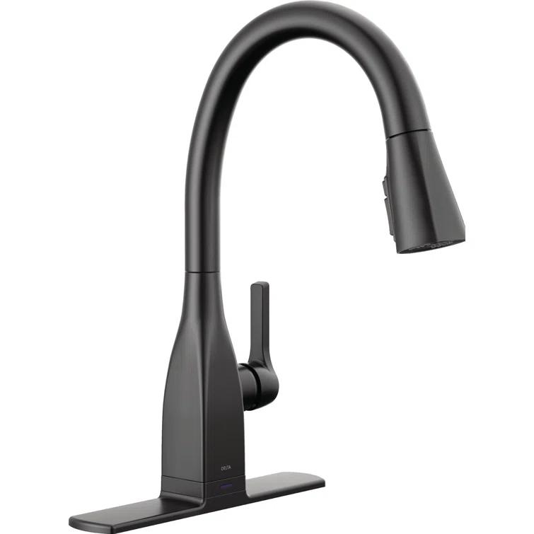 Mateo Pull Down Touch Single Handle Kitchen Faucet with MagnaTite® Docking and Touch2O® Technology
