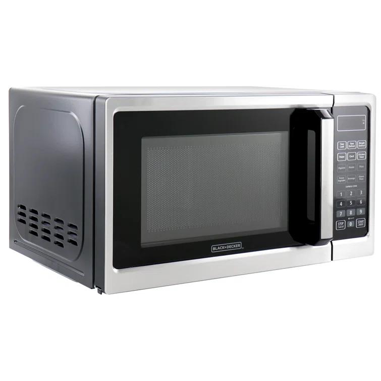Black+Decker 0.7 Cubic Feet 700 Watt Countertop Microwave