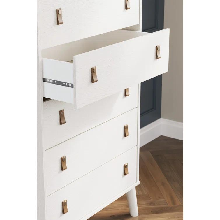George Oliver Cherylle 29.88'' W 5 - Drawer Dresser