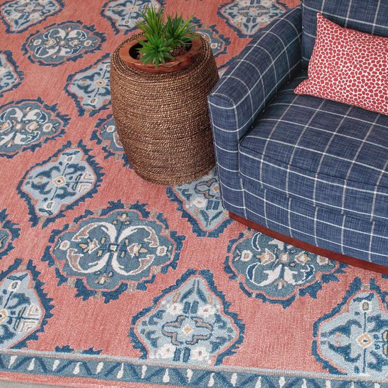 Vintage Glory Hand Hooked Wool Rug in Blue/Faded Red/Cream